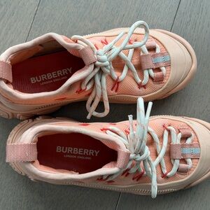 Burberry Kids Light Pink Sneakers size 31